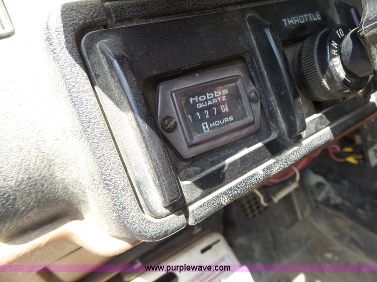 image for item L6222 1991 GMC TopKick service truck