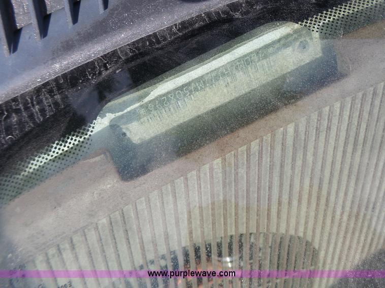 image for item L6222 1991 GMC TopKick service truck