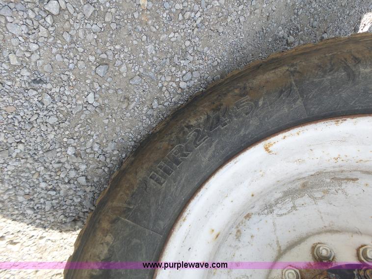 image for item L6223 1988 Kenworth T800 semi truck