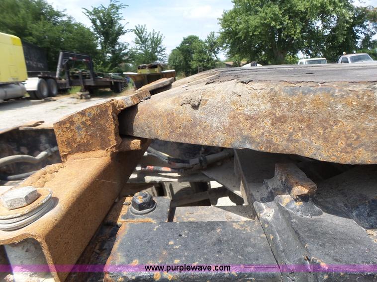 image for item L6223 1988 Kenworth T800 semi truck