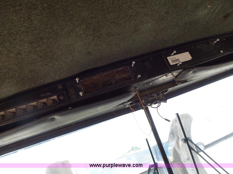 image for item L6223 1988 Kenworth T800 semi truck