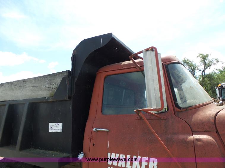 image for item L6224 1963 International 1600 dump truck