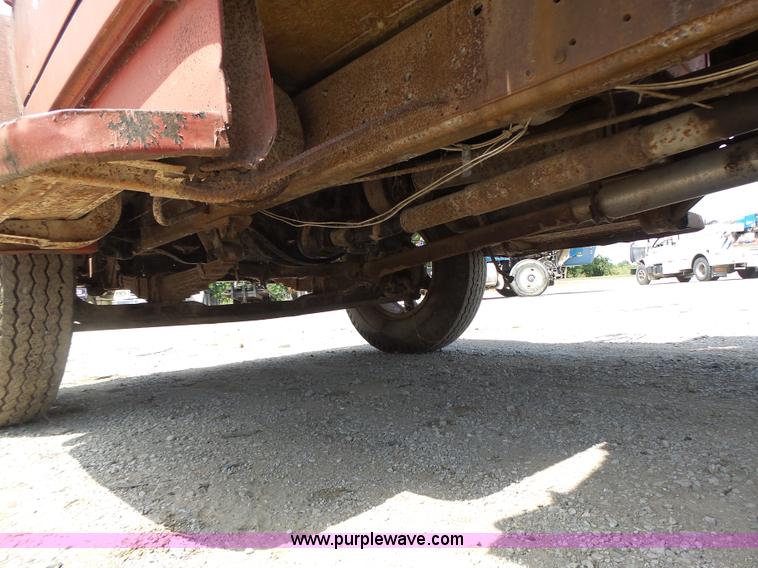 image for item L6224 1963 International 1600 dump truck
