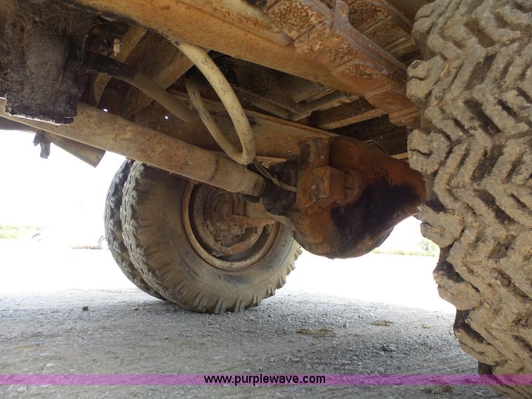 image for item L6224 1963 International 1600 dump truck