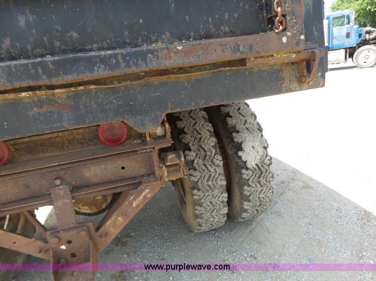 image for item L6224 1963 International 1600 dump truck