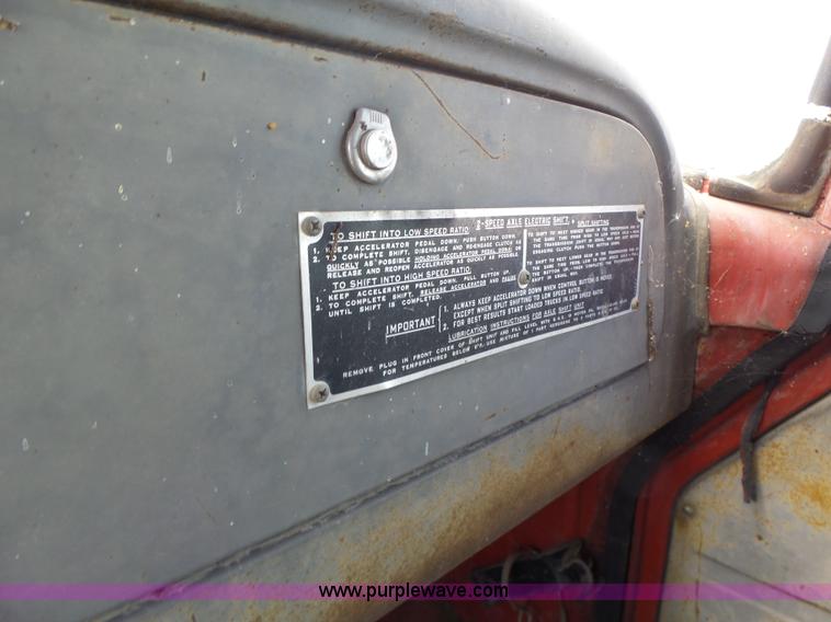 image for item L6224 1963 International 1600 dump truck