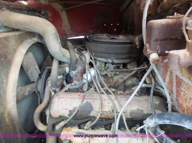 image for item L6224 1963 International 1600 dump truck