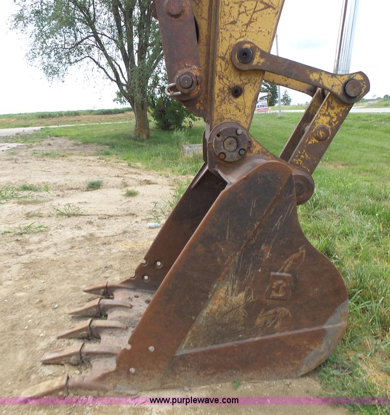 image for item L6228 1994 Caterpillar 320L excavator