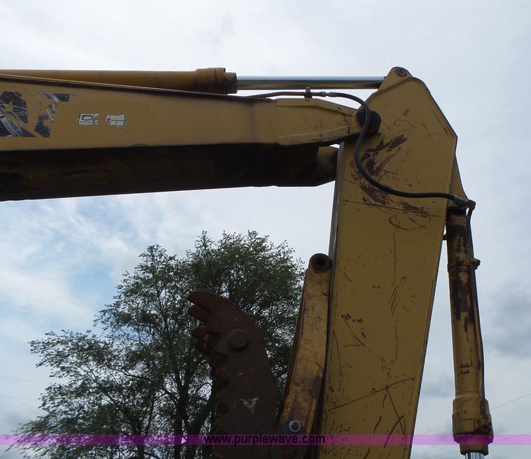 image for item L6228 1994 Caterpillar 320L excavator