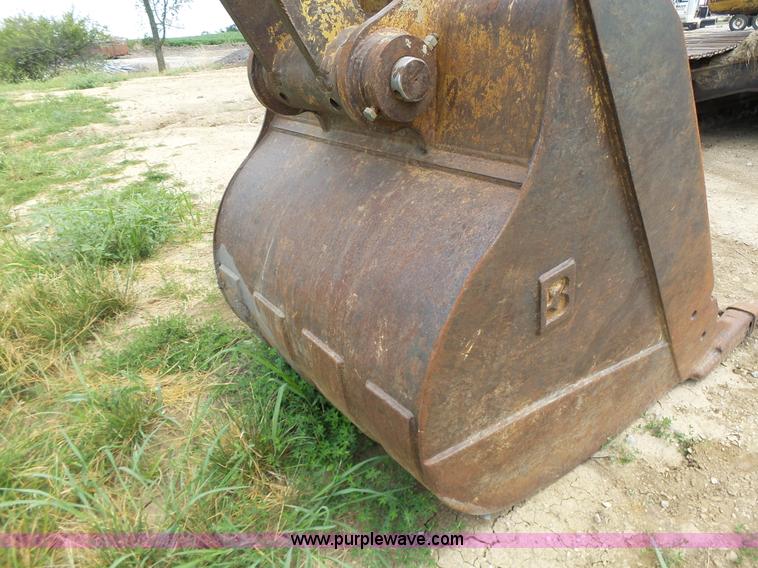 image for item L6228 1994 Caterpillar 320L excavator