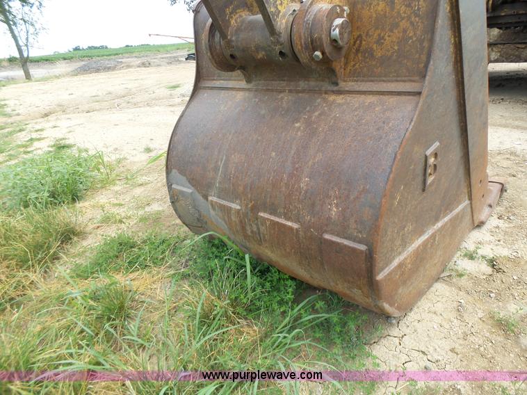 image for item L6228 1994 Caterpillar 320L excavator