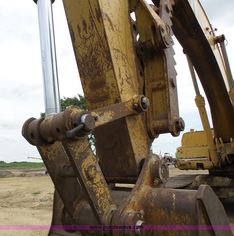 image for item L6228 1994 Caterpillar 320L excavator