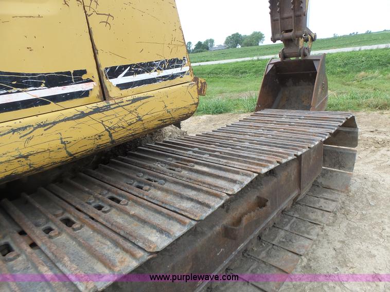 image for item L6228 1994 Caterpillar 320L excavator