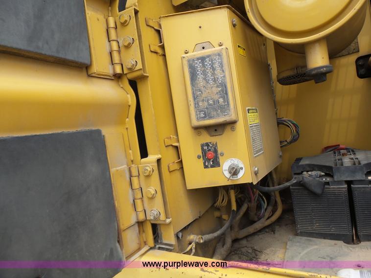 image for item L6228 1994 Caterpillar 320L excavator