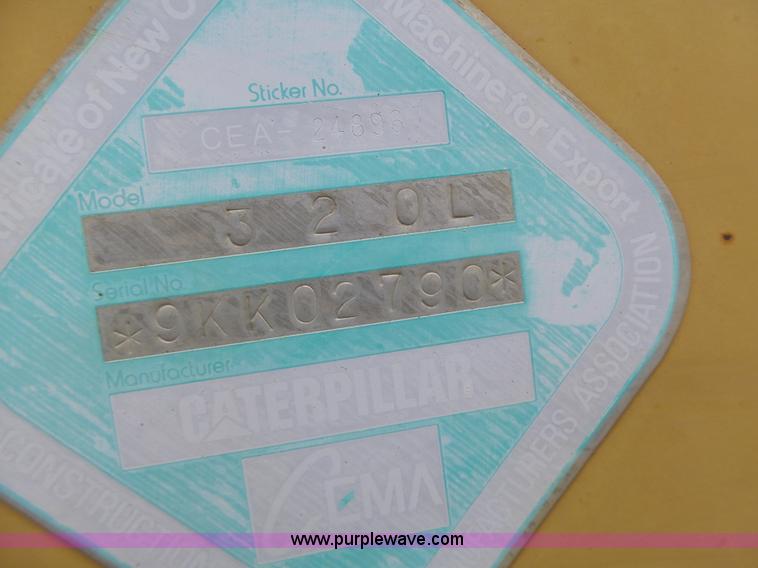 image for item L6228 1994 Caterpillar 320L excavator