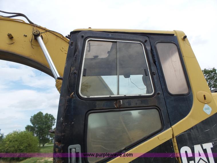 image for item L6228 1994 Caterpillar 320L excavator