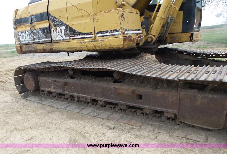image for item L6228 1994 Caterpillar 320L excavator