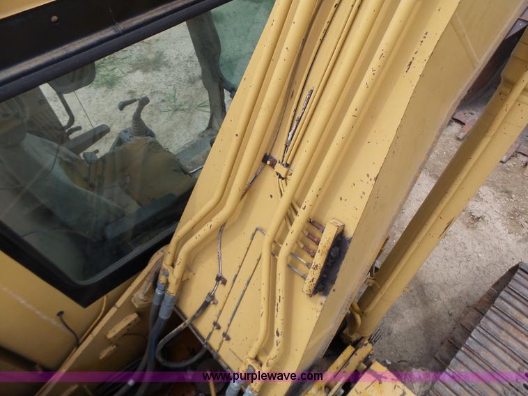 image for item L6228 1994 Caterpillar 320L excavator