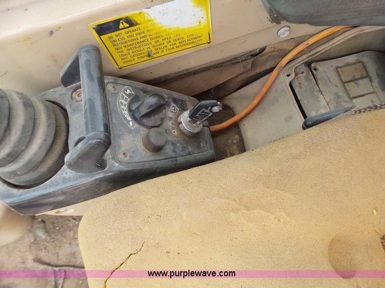 image for item L6228 1994 Caterpillar 320L excavator