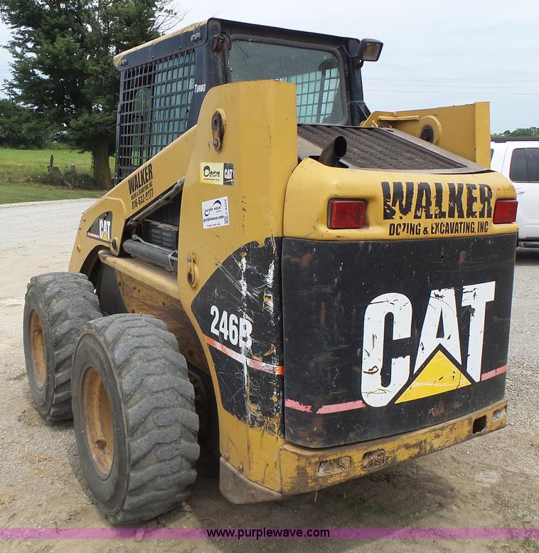 image for item L6229 2005 Caterpillar 246B skid steer