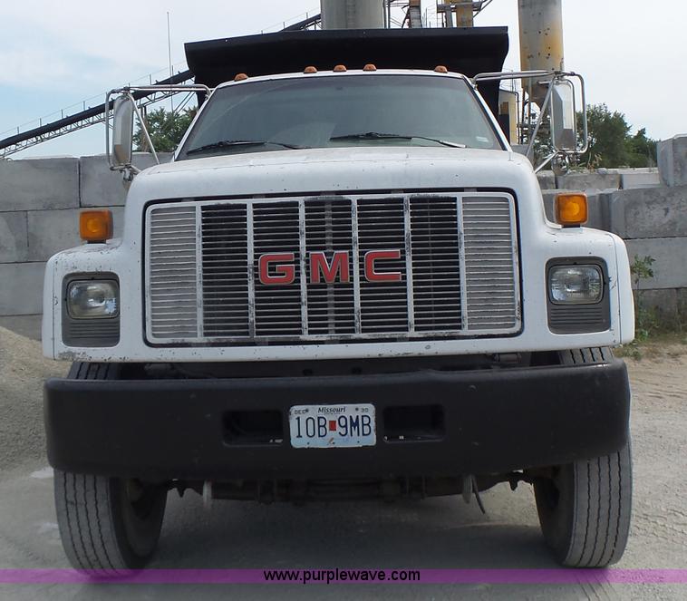 image for item L6236 1994 GMC TopKick dump truck