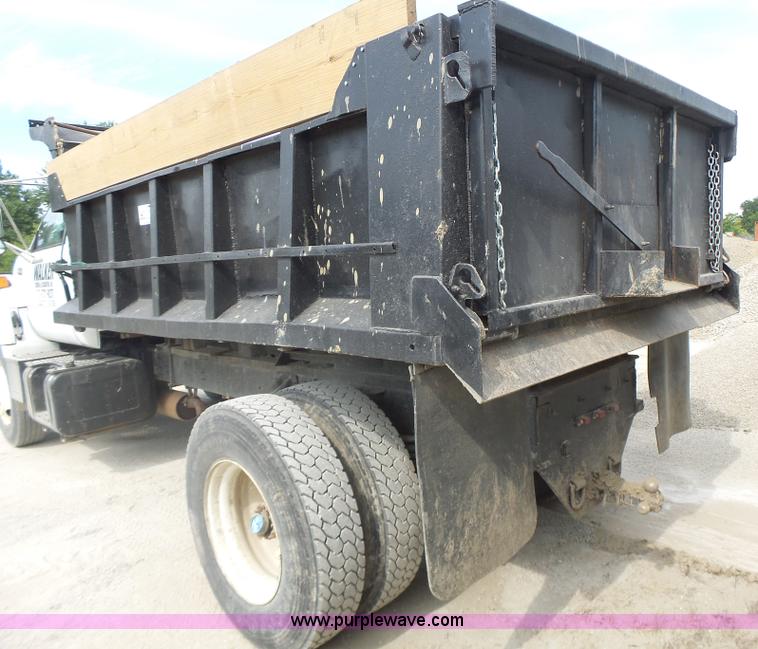image for item L6236 1994 GMC TopKick dump truck