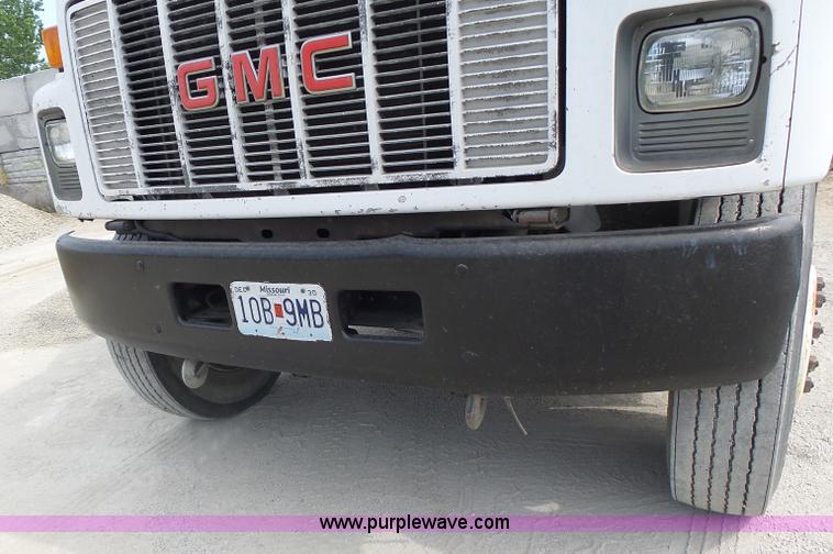 image for item L6236 1994 GMC TopKick dump truck