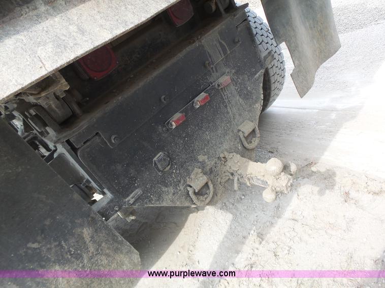 image for item L6236 1994 GMC TopKick dump truck