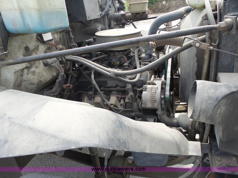 image for item L6236 1994 GMC TopKick dump truck