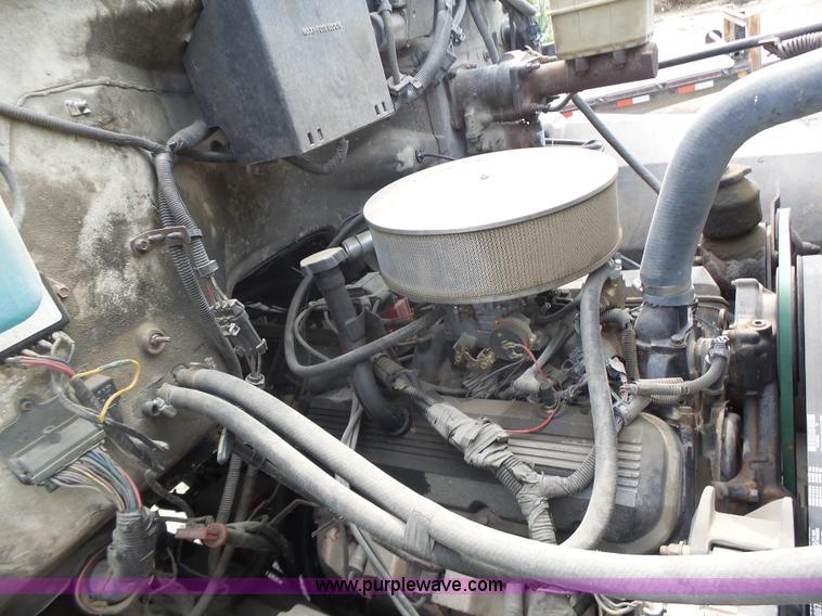 image for item L6236 1994 GMC TopKick dump truck