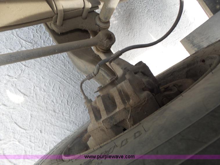 image for item L6236 1994 GMC TopKick dump truck