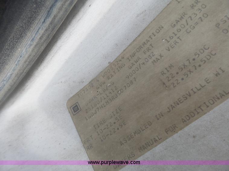 image for item L6236 1994 GMC TopKick dump truck