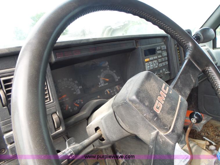 image for item L6236 1994 GMC TopKick dump truck