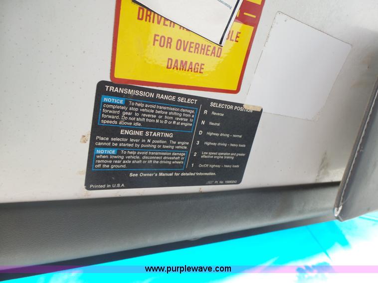 image for item L6236 1994 GMC TopKick dump truck