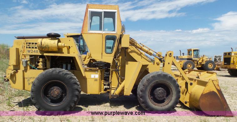 image for item L6833 1974 Case W24B wheel loader