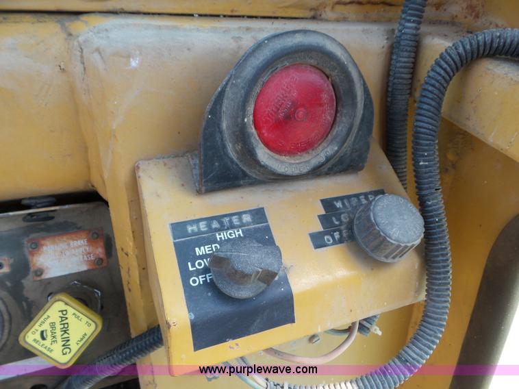 image for item L6833 1974 Case W24B wheel loader