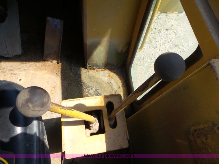 image for item L6833 1974 Case W24B wheel loader