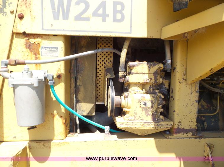 image for item L6833 1974 Case W24B wheel loader