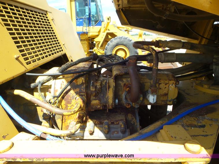 image for item L6833 1974 Case W24B wheel loader