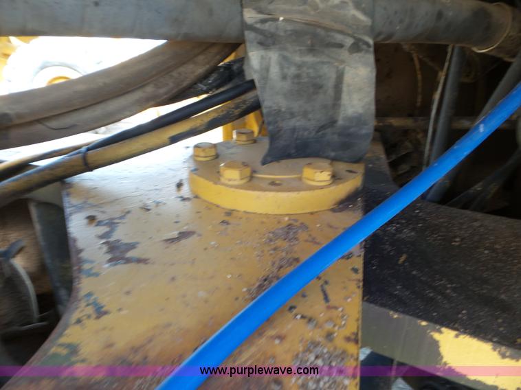 image for item L6833 1974 Case W24B wheel loader