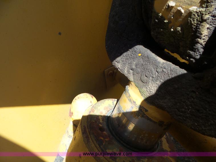 image for item L6833 1974 Case W24B wheel loader