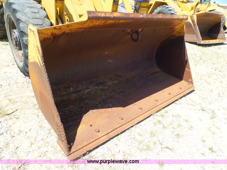 image for item L6833 1974 Case W24B wheel loader