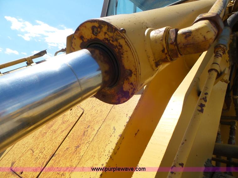 image for item L6833 1974 Case W24B wheel loader