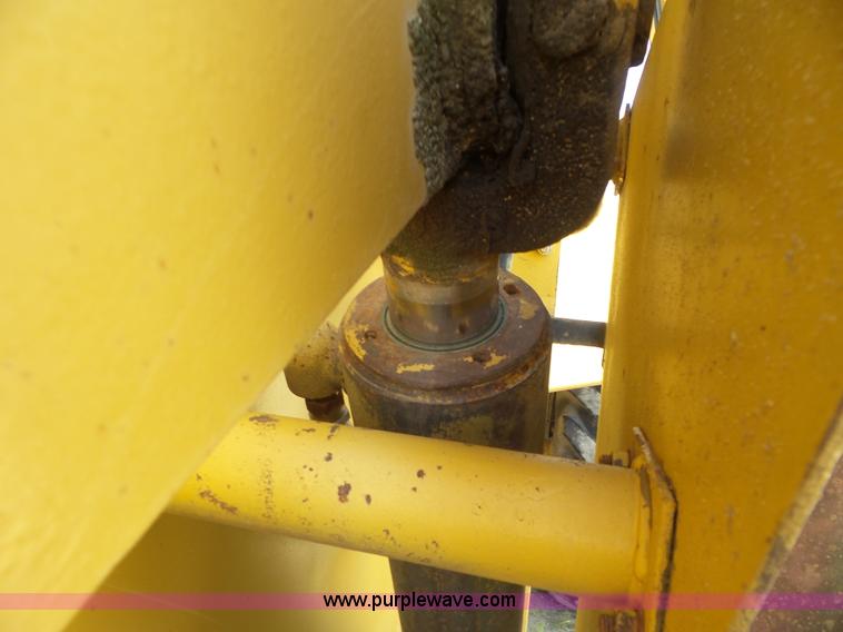 image for item L6833 1974 Case W24B wheel loader