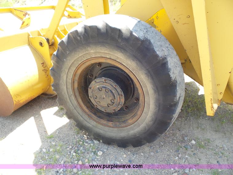 image for item L6833 1974 Case W24B wheel loader
