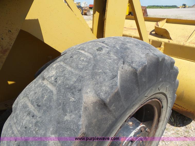 image for item L6833 1974 Case W24B wheel loader