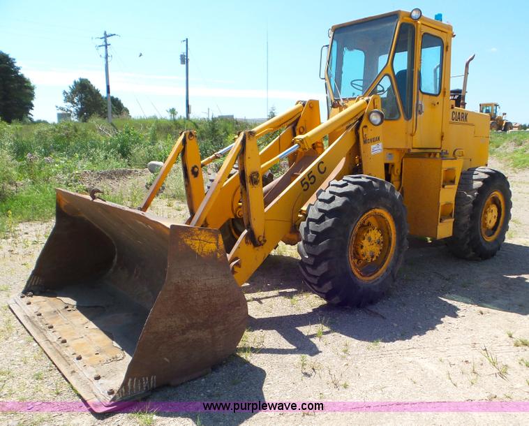 image for item L6834 1981 Clark 55C CU wheel loader