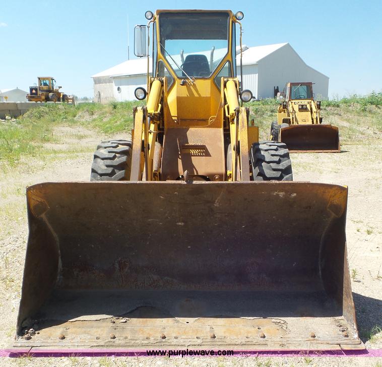 image for item L6834 1981 Clark 55C CU wheel loader