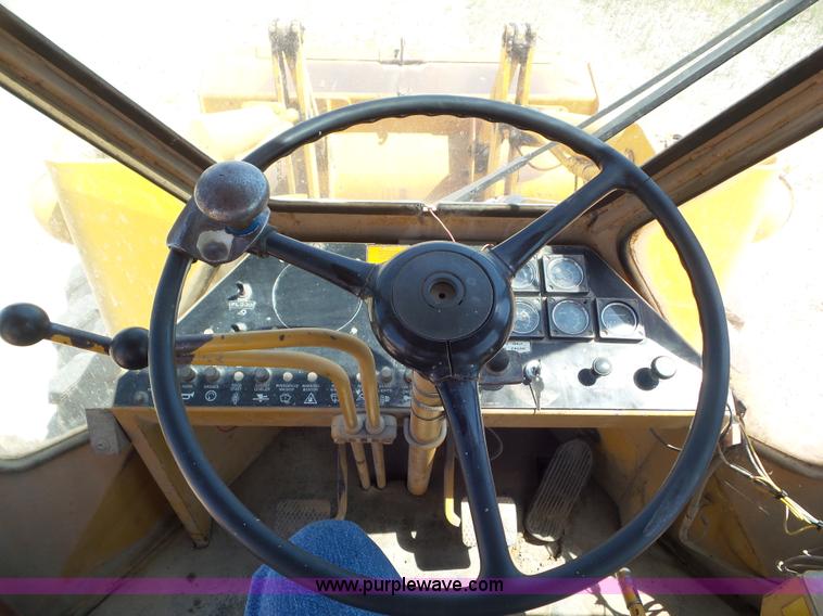 image for item L6834 1981 Clark 55C CU wheel loader