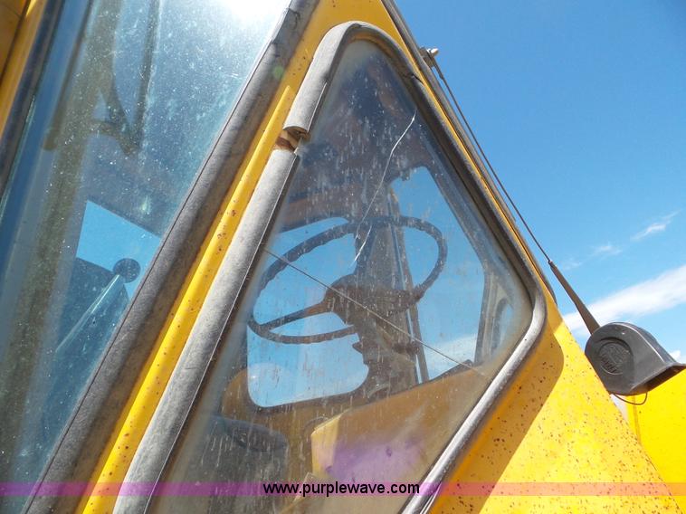 image for item L6834 1981 Clark 55C CU wheel loader